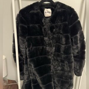 Black Faux Fur BB Dakota Size M